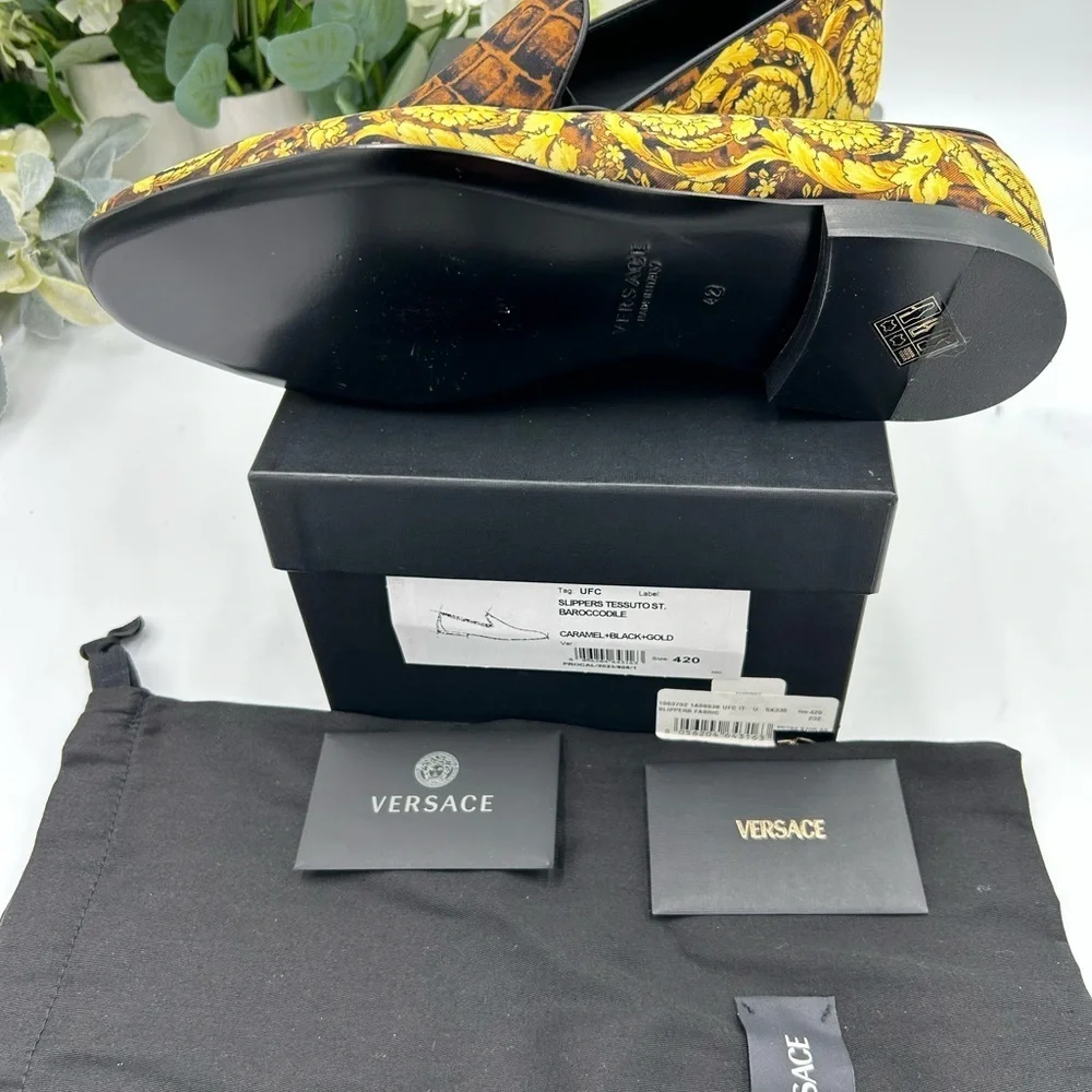 Versace Men's bAROCCO print silk loafers size 42 made in Italy